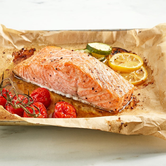 Zalm uit de oven met citroen en knapperige groenten